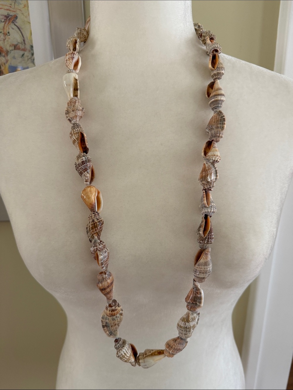 VINTAGE NATURAL SEASHELL STRAND NECKLACE Long Beachy Conch Shell Lei Necklace